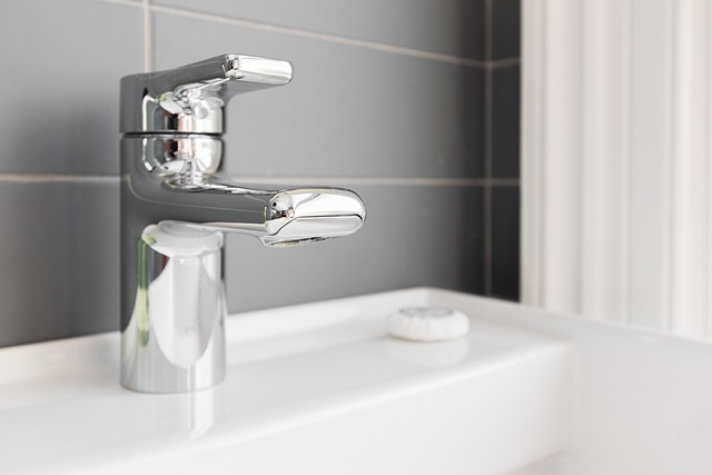 brushed gold bathroom fixtures
